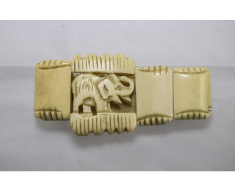 A Vintage Ivory Carved Elephant Expanding Bracelet. 