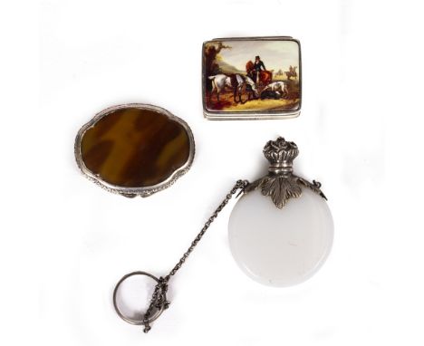 A 19TH CENTURY CONTINENTAL 800 GRADE SILVER GILT AND TORTOISE SHELL SNUFF BOX OR PATCH BOX 3.8cm wide; a continental white me