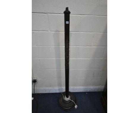 A JAPANNED ENOBISED STANDARD LAMP, with chinoiserie carving, height 158cm (condition report: light fitting broken, untested, 