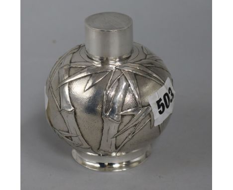 A Japonaise tea caddy, early 20th century, stamped sterling, 4.7oz., 9.5cm