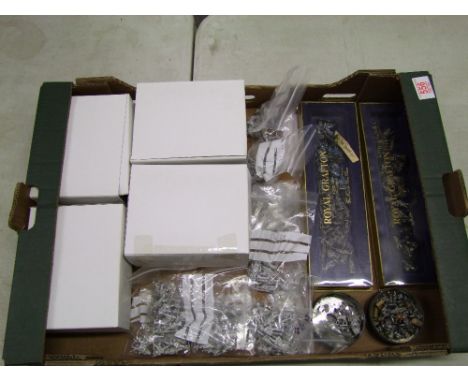 A collection of metal military miniature figures: (1 tray). 