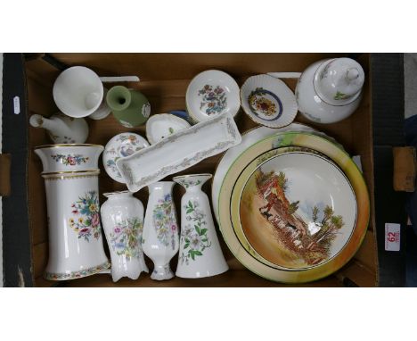 A collection of pottery to include: royal Doulton series ware plates, Coalport &amp; Aynsley Wedgwood vases etc ( 1 tray) 