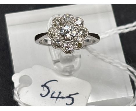 Antique 1930’s large diamond daisy cluster in 18ct white gold and platinum, size M