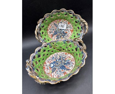 A pair of Worcester style baskets with pierced sides, 7.5” wide