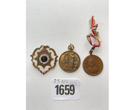 An enamel decorated brooch + 1897 &amp; 1918 small medals (3)