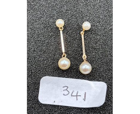 9ct pearl drop earrings