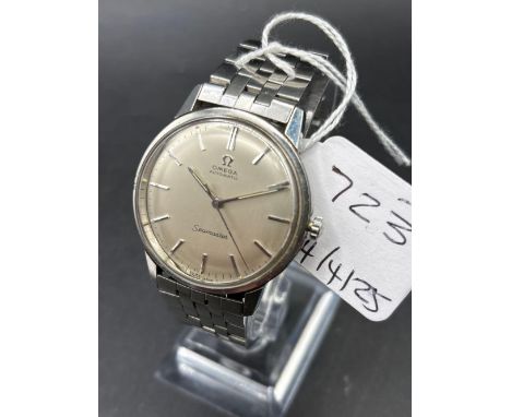 A OMEGA GENTS AUTOMATIC SEAMASTER WRIST WATCH WITH SECONDS SWEEP