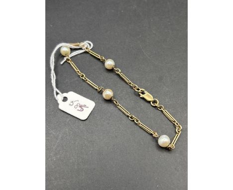 A pearl bracelet 9ct 8 inch 7.1 gms
