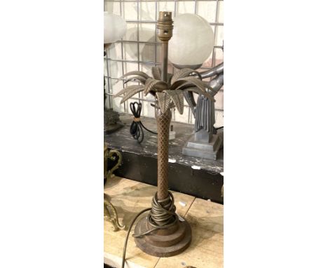 PALM TREE TABLE LAMP