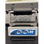 VWR 13500-890 Shaker