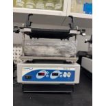 VWR 13500-890 Shaker