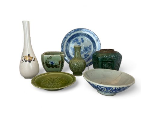 A quantity of Asian ceramics 
Comprising of a pale jade celadon bud vase, 14cm high,&nbsp;a jade celadon small plate, 16cm di
