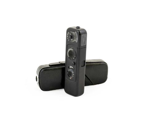Minox Miniature Camera, black, together with Electronic Flash Unit ME1 (in polystyrene box), binocular attachment, colour cli