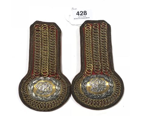 Lothians &amp; Berwickshire Yeomanry Officer’s shoulder scales.  The shoulder scales are made of three rows of interlinked gi