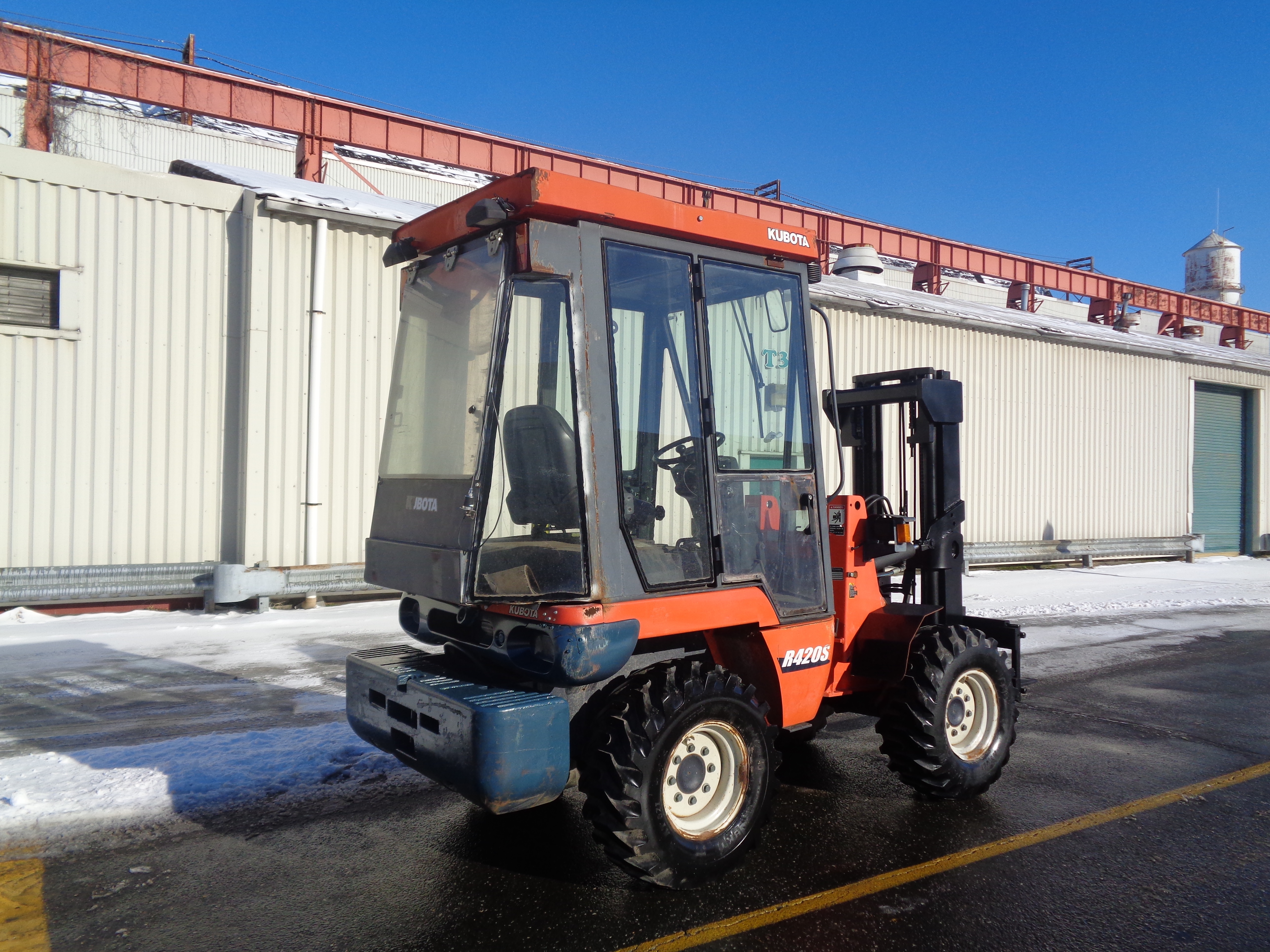 Make Kubota Model R420S SN 10415 4x4 Articulating