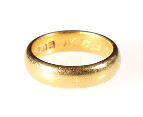 Gents 22ct gold wedding band, 10g, size is N/O