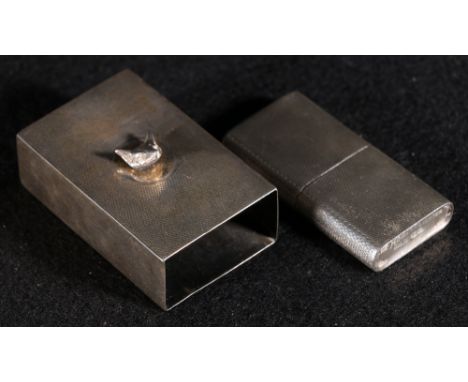 The Howitt lighter in silver with engine turned decoration, Sheffield 1945 and a similar match box cover with fox head and en