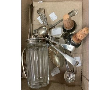 Sundry silver to include flatware, decanter stoppers, pill box etc., approximately 242g weighable CONDITION REPORT: Condition