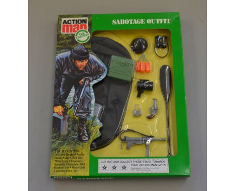 Palitoy Action Man The Experts Sabotage Outfit VG, still bubble sealed but some yellowed tape on openings.
