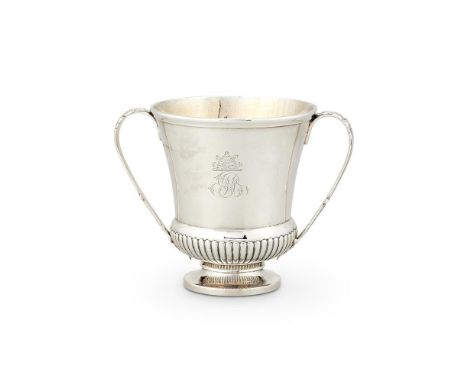 A LATE GEORGE III SILVER CAMPANA SHAPE CUP BY PAUL STORRLONDON 1816With a slightly everted moulded rim, twin leaf-capped hand