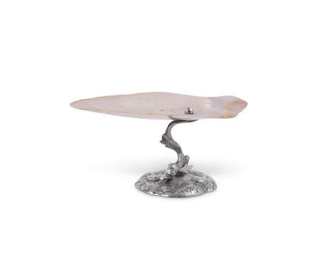 Y A SCOTTISH SILVER AND MOTHER OF PEARL TAZZA BY HENRY TATTONEDINBURGH 1910The mother of pearl shell dish on a dolphin suppor