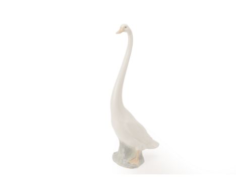 A NAO PORCELAIN LONG NECKED GOOSE
Nao porcelain figurine 'Goose' from the Animals collection sculpted by Fulgencio Garcia
33c