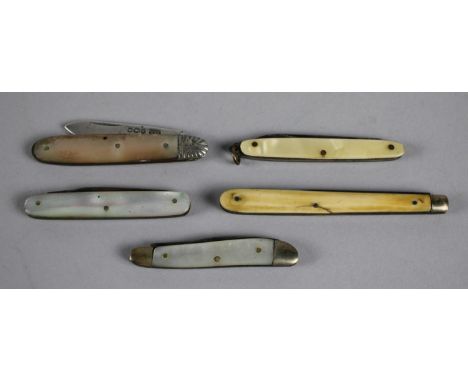 A Collection of Five Miniature Fruit Knives with Bone and Mother of Pearl Scales and One with Silver Blade 