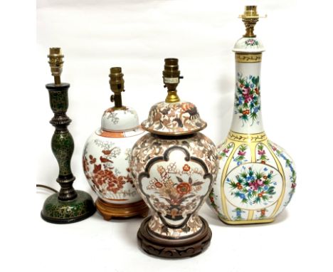 A group of four various table lamps including handpainted ceramic bottle neck vase table lamp, (40cm) two Japanese Imari styl