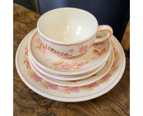 A Quimper pink and white diner and tea service (33) 