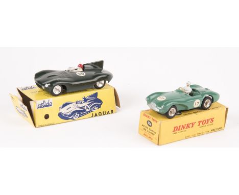 2x 1950s Le Mans style racing cars. A French Dinky Toys Aston Martin DB3S (506) in dark green RN17, with spun wheels. Complet