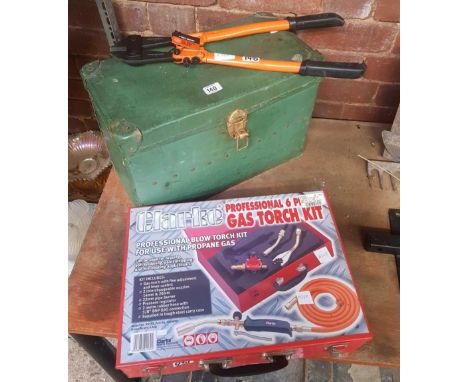 PAIR OF 18'' BOLT CUTTERS, GREEN FIBRE TOOL BOX WITH VARIOUS TOOLS, CASED PROFESSIONAL GAS TORCH KIT 