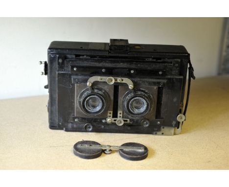 Goertz Stereo Camera, black leather covering