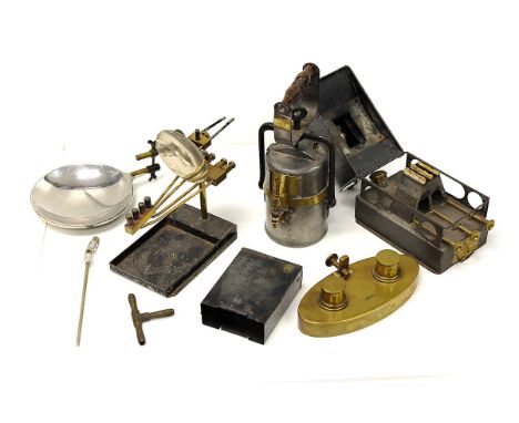 Various Magic Lantern Illuminants: quantity of various magic lantern illuminants (a lot)