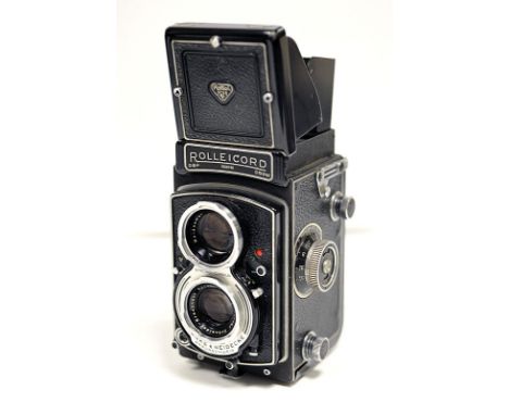 A Rolleicord f3.5 TLR Camera, in maker's case, AF