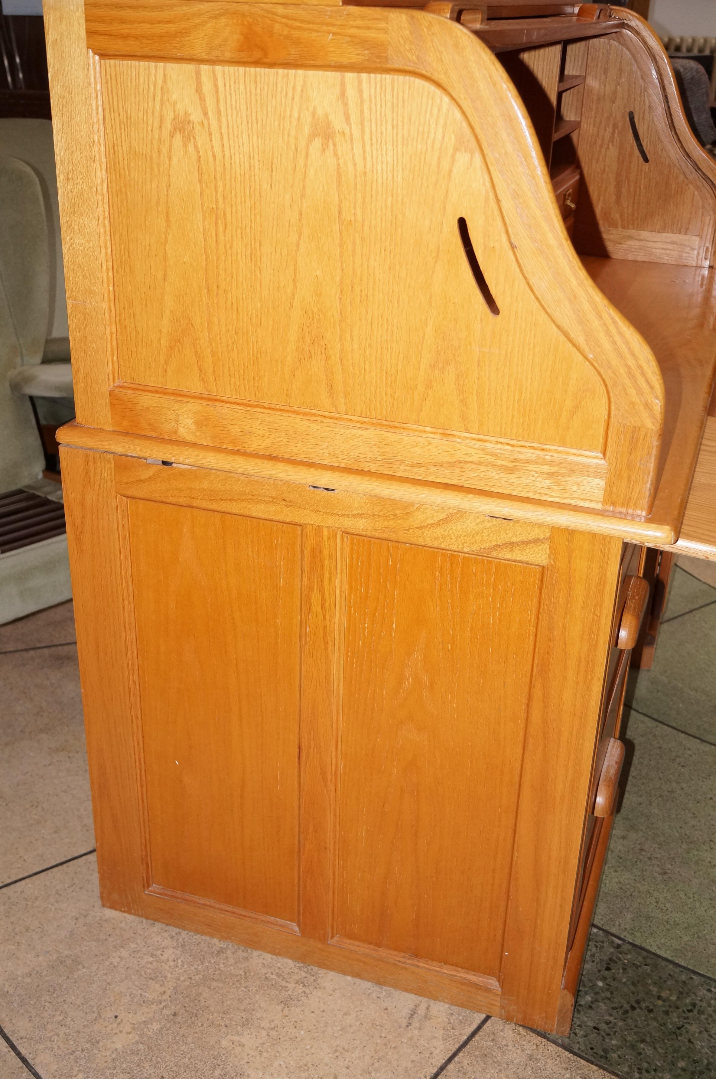 Golden oak roll top desk by Whalen furniture very good quality