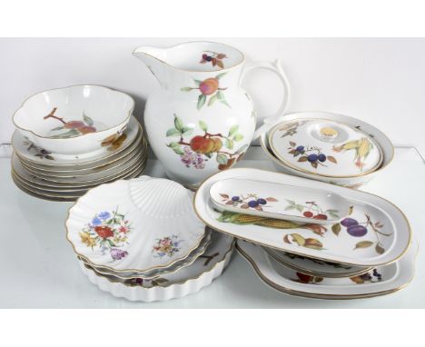 A group of Royal Worcester 'Evesham' dinnerware