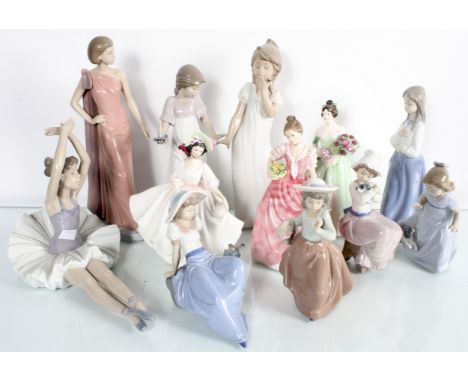 A group of Nao figures