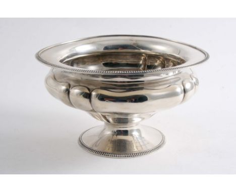 A MODERN PEDESTAL DISH  of lobed circular form with gadrooned borders & a small inscription on the foot, by Mappin & Webb, Sh