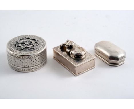 A GEORGE III SMALL OBLONG TRAVELLING INKWELL  with Greek key border engraving & a screw-down cover, monogrammed, maker's mark