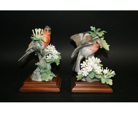 ROYAL WORCESTER BIRDS including RW3476 Chaffinch (Hen), issued from 1951 (this is dated 1978) and with a wooden plinth. Also 