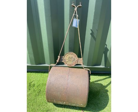 Cast iron garden roller - THIS LOT IS TO BE COLLECTED BY APPOINTMENT FROM DUGGLEBY STORAGE, GREAT HILL, EASTFIELD, SCARBOROUG