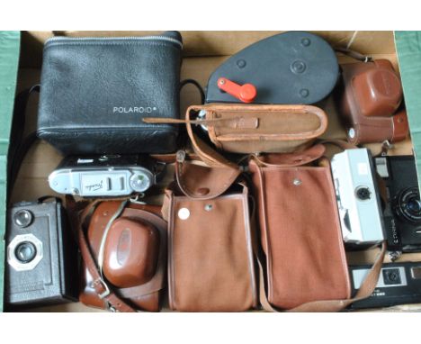 A Tray of Folding and Other Cameras, including an Ihagee Auto-Ultrix, a Kodak Six-20 A, a Franka Solida III, a Voigtländer Vi