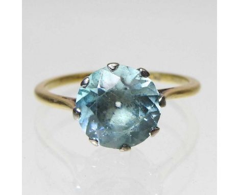 An 18 carat gold round cut aquamarine single stone ring, approximately 4.0 carats, 2.9g, size P, boxed