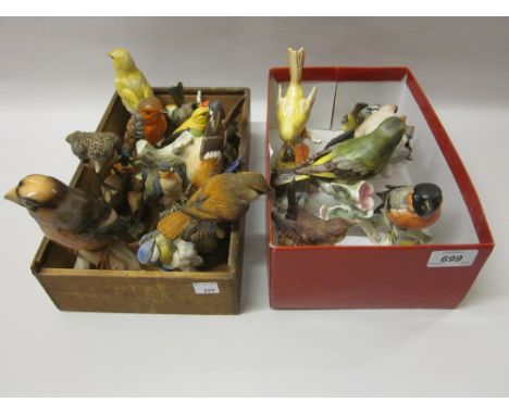 Collection of twenty two Goebel figures of birds, a Manor Collectables figure of a British bulldog and three modern painted r
