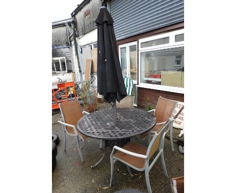 Metal Garden Table and 4x Chairs with Parasol 