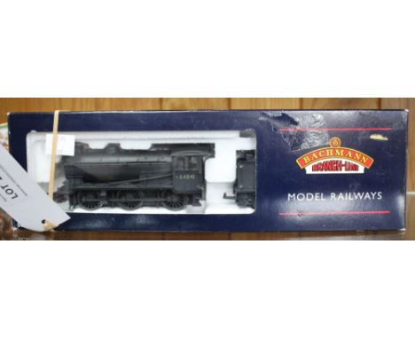 Bachmann Branch-Line Model Railways, 1:76/00, J39 Black L/crest stepped tender weathered, 31-864