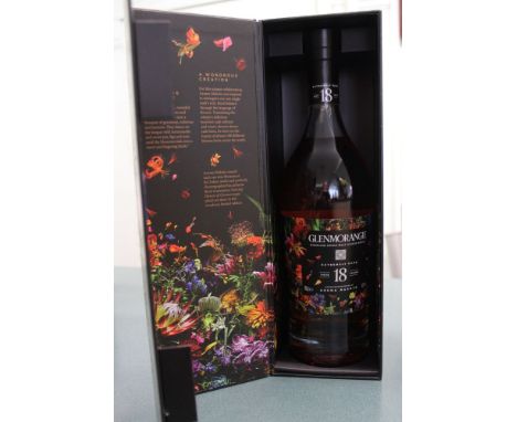 Glenmorangie Highland single malt Scotch Whisky, 18 years old, limited edition design box by Azuma Makoto
