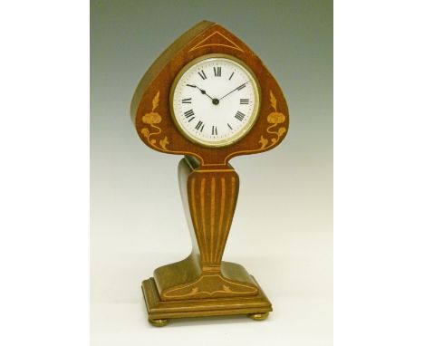 Edwardian Art Nouveau design inlaid mahogany cased mantel clock having inlaid stylised foliate decoration, the white enamel d