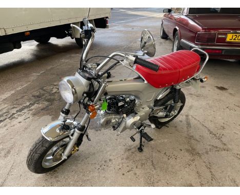 2021 ZHENHUA ZH-CJL125V5 present.The vendor has kindly informed us of the following: 125cc, Fuel injection, Brand new unused,