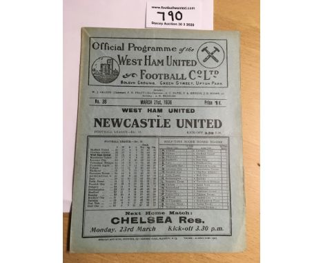 35/36 West Ham  v Newcastle United Football Programme: Dated 21 3 1936 in very good condition with no team changes. Light fol